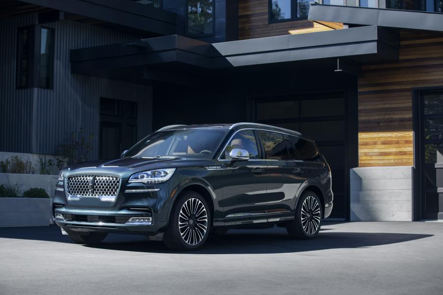  Lincoln Aviator Black Label 2019 года  (фото 1 из 48)